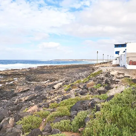 Casa Mar Adentro * La Santa